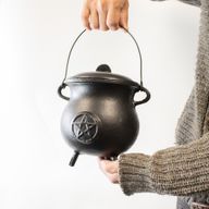 Très Gros Chaudron en Fonte avec Pentagramme 23 × 18 cm (au moins 4 kg)