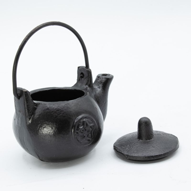 Petit Chaudron Rituel en Fonte avec Pentagone – 8 x 8 x 10 cm