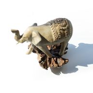 Sculpture Artisanale en Bois de Parasite - Éléphant marchant