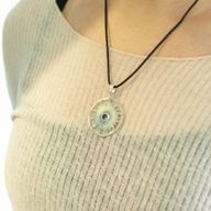 Pendentifs dévotionnels indiens - plaqué argent (cordon de 45 cm) - Améthyste d’adoration du soleil