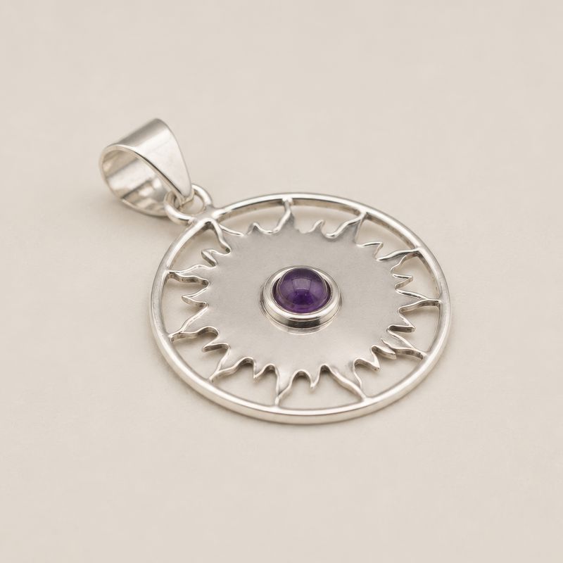 Pendentifs dévotionnels indiens - plaqué argent (cordon de 45 cm) - Améthyste d’adoration du soleil