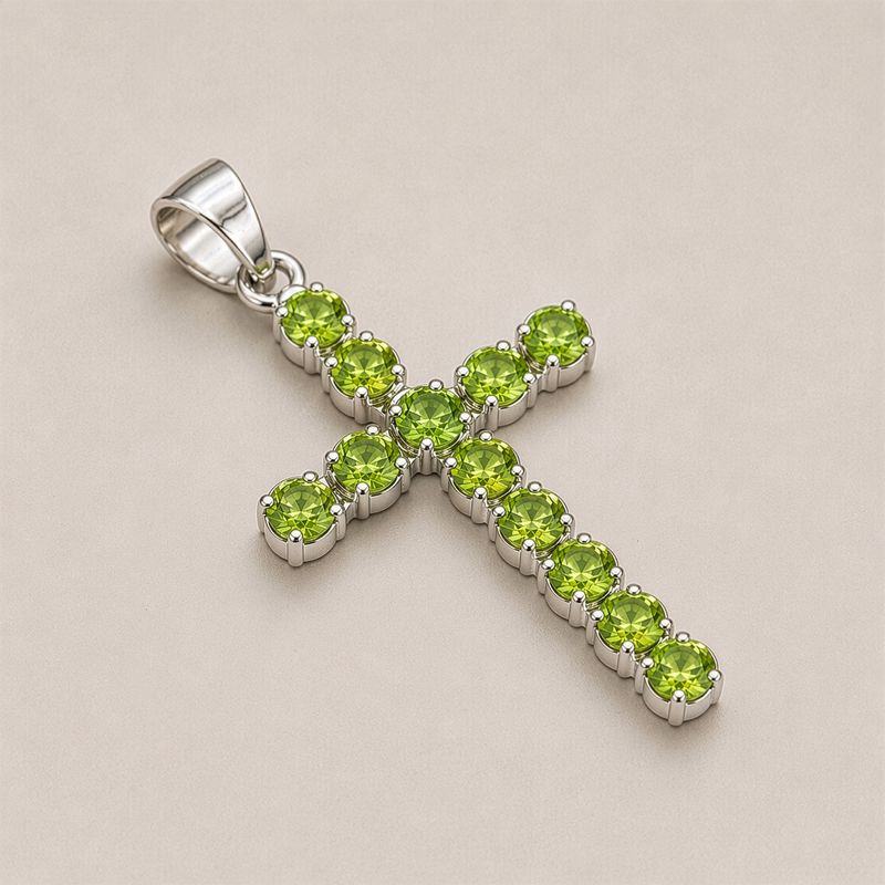 Pendentifs dévotionnels indiens - plaqué argent (chaîne de 45 cm) - crucifix en péridot