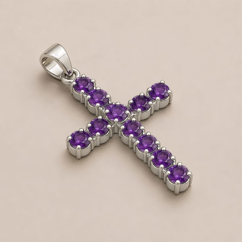 Pendentifs dévotionnels indiens - plaqué argent (chaîne de 45 cm) - crucifix en améthyste