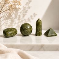 Assortiment de Pierres Naturelles Prête à la Vente - Epidote