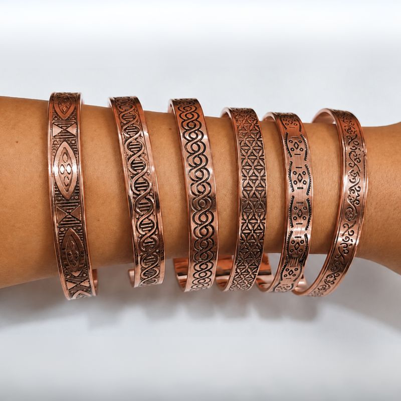 Bracelets en cuivre massif Collection Énergie Nomade Gravures (variées)