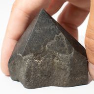 Lot de Pointes de Pierres Naturelles Polies – Tourmaline Indienne (environ 5 à 6 pièces)