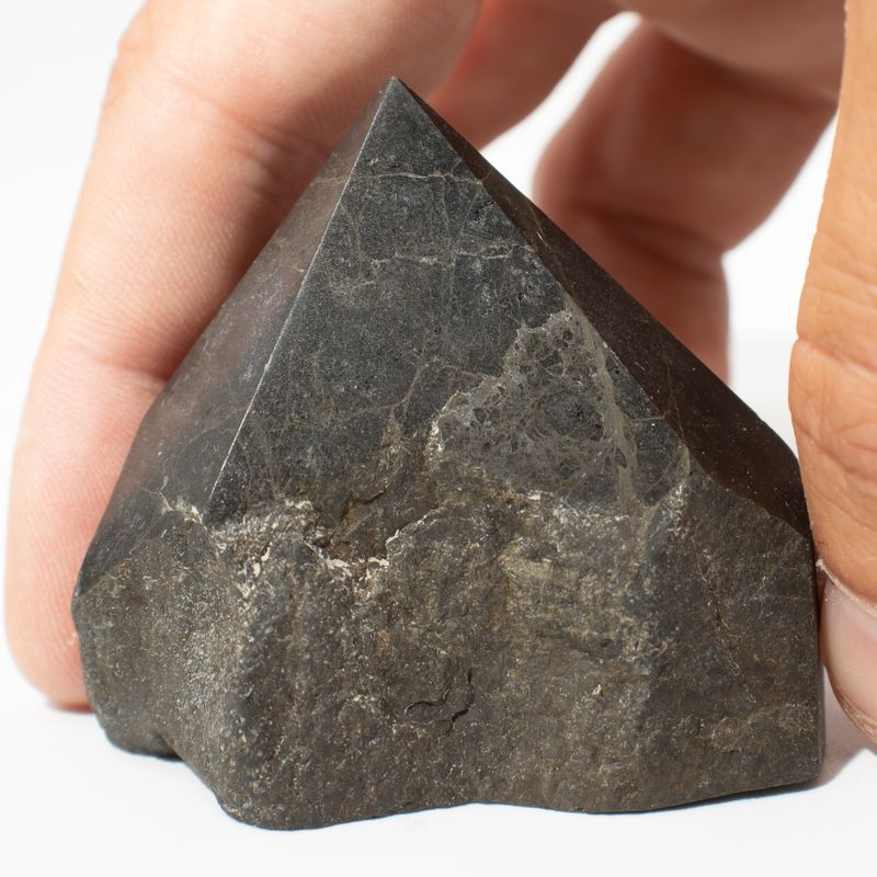 Lot de Pointes de Pierres Naturelles Polies – Tourmaline Indienne (environ 5 à 6 pièces)