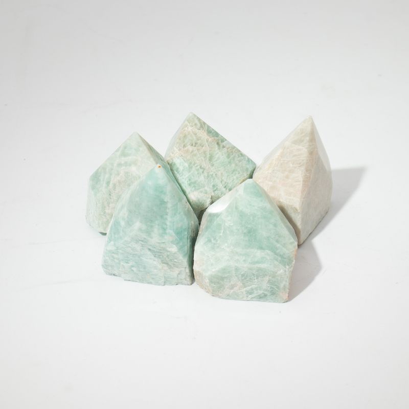 Lot de Pointes Polies en Pierres Naturelles – Amazonite Indienne (environ 5 à 6 pièces)