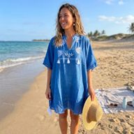 Nomad Sari On the Med Collection - Kaftan - Bleu avec broderie crème et franges
