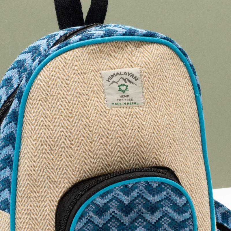Sac à dos Kathmandu de taille moyenne - Dhaka Design (30 x 21 x 9 cm)