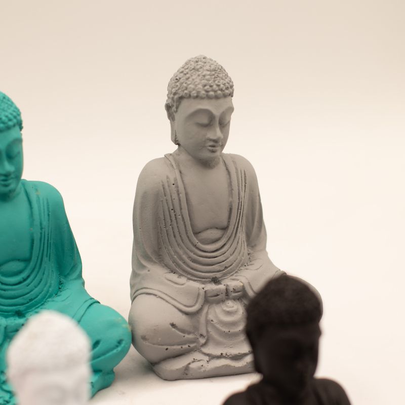 Mini Bouddha fini mat (Couleurs assorties)