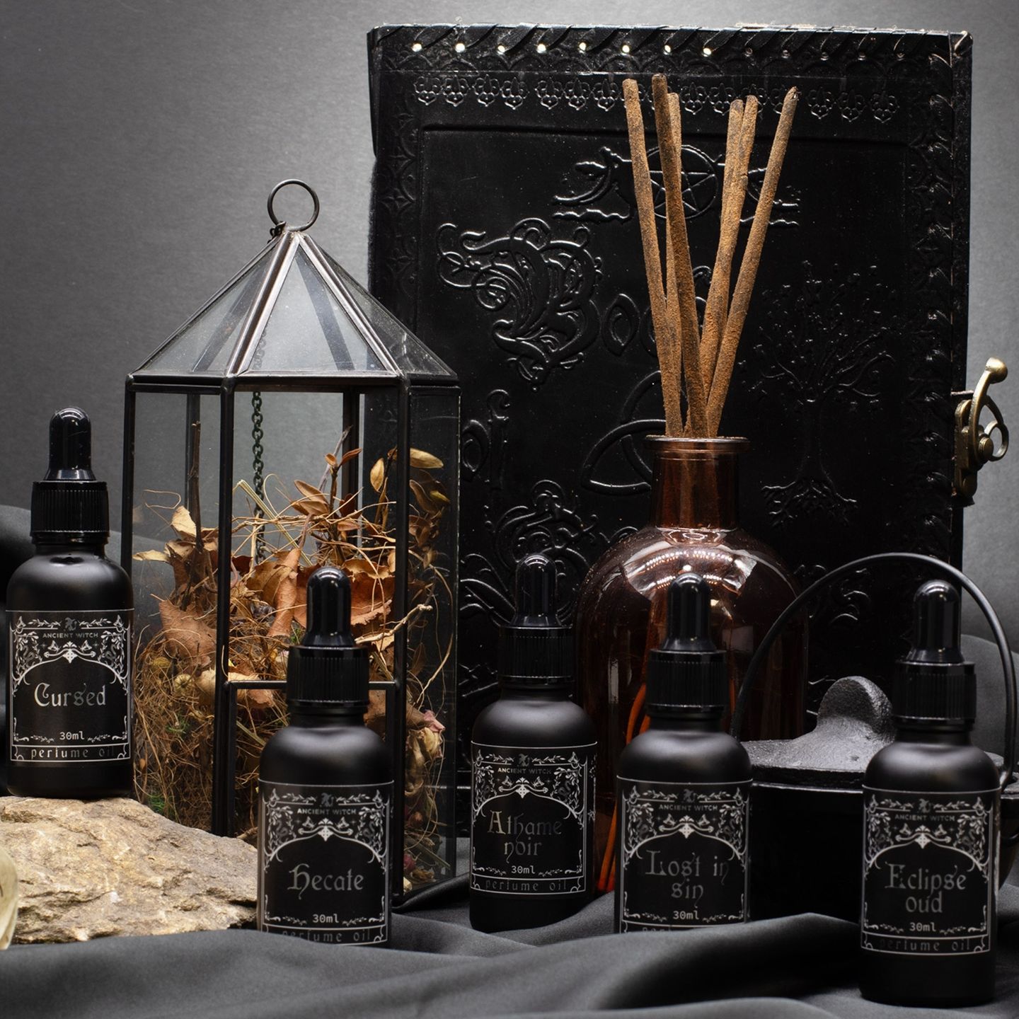 Huile parfumée de sorcière ancienne