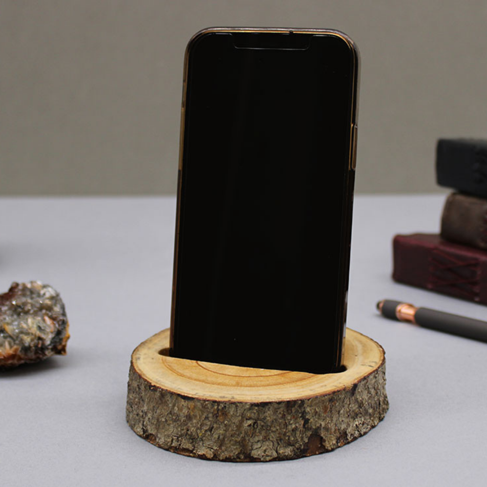 Support de Téléphone en Bois