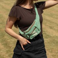 Sac banane en coton et chanvre - sauge