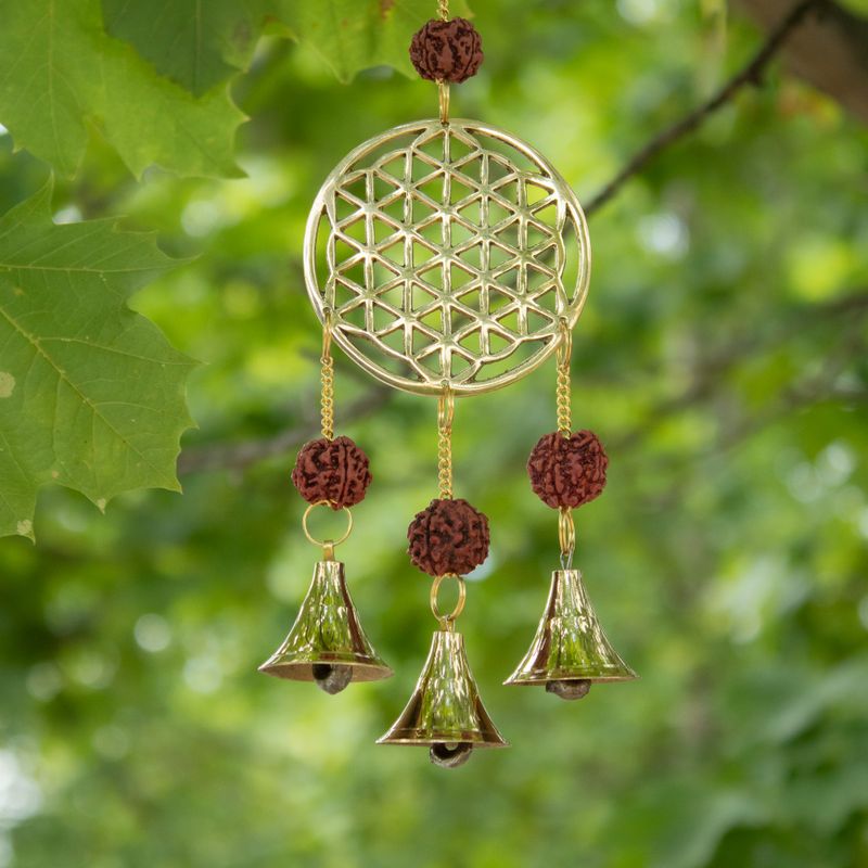 Carillons indiens - Fleur de Vie en laiton avec des perles de Rudraksha - 3 cloches - 6x27 cm