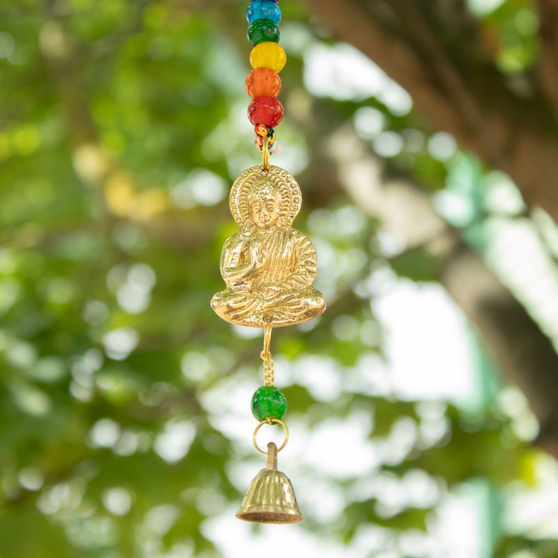 Carillons indiens - Bouddha en laiton avec perles de chakra et cloches en fil - 53 cm