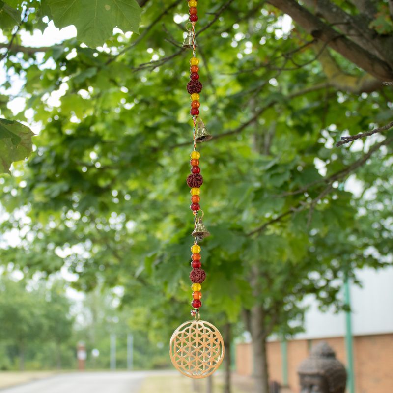 Carillons indiens - Fleur de Vie en laiton avec perles de rudraksha - Cloches sur ficelle - 6x63 cm
