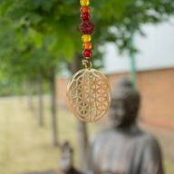 Carillons indiens - Fleur de Vie en laiton avec perles de rudraksha - Cloches sur ficelle - 6x63 cm