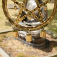 Carillons indiens - Pentagramme en fer avec des cloches de vache - 25×49 cm