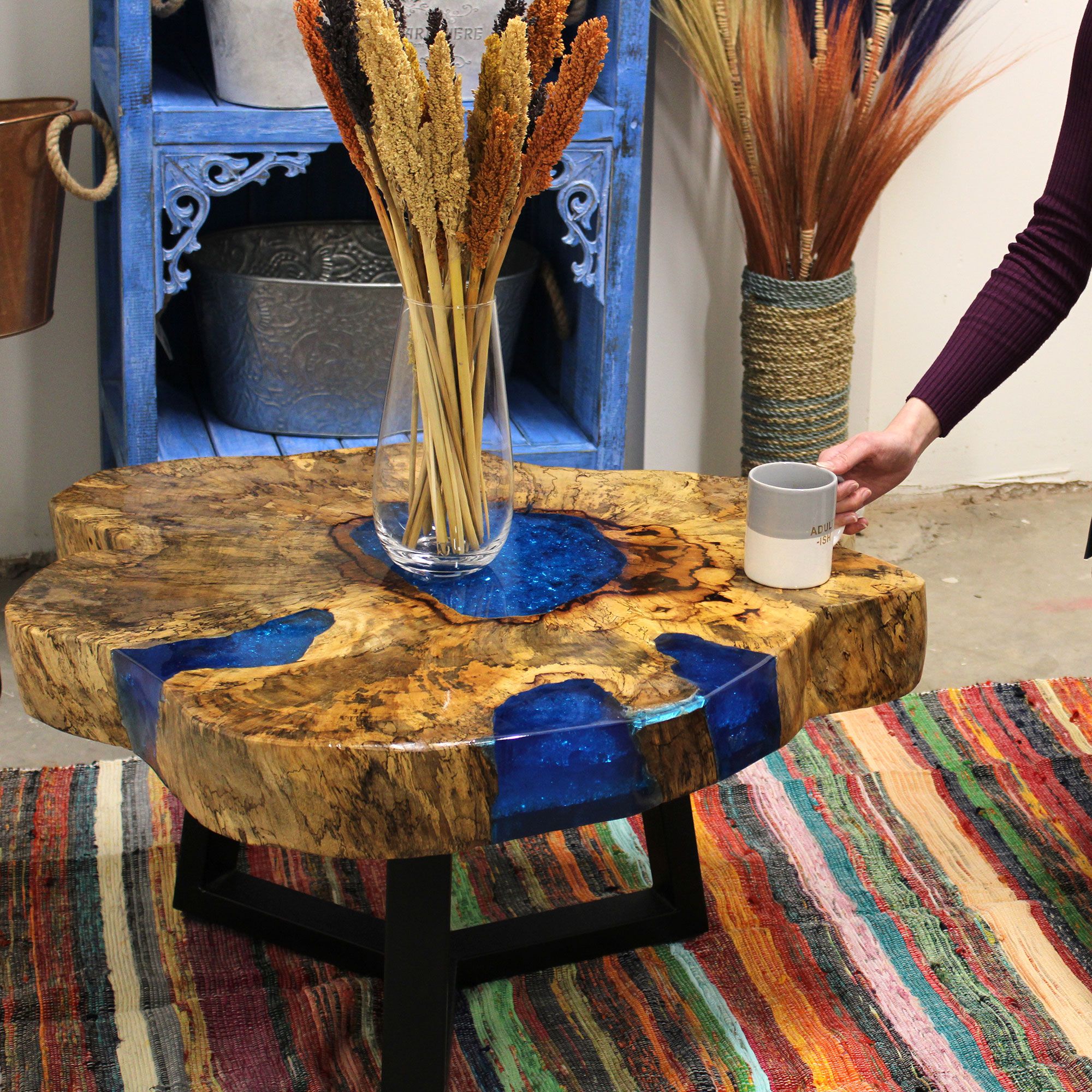 Table Basse en Bois de Tamarin et Résine