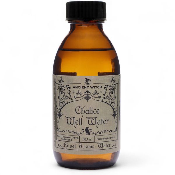 Eau Rituelle De Sorcière Ancienne - Puits Du Calice