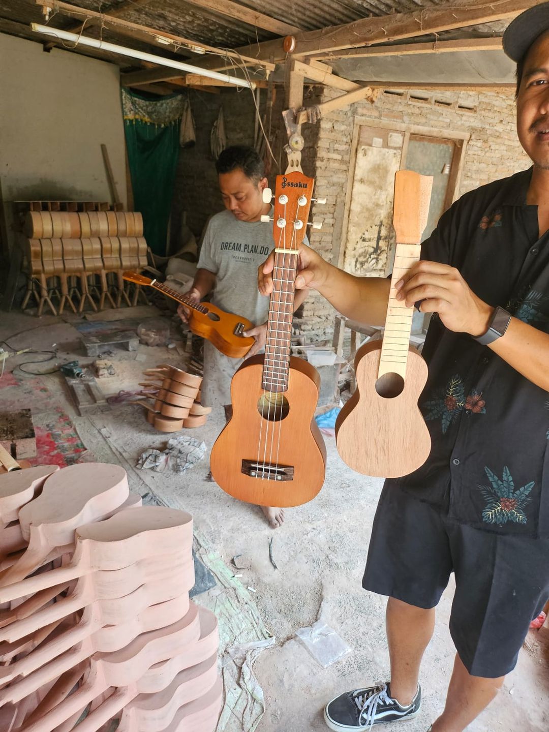 Ukulélés Fabriqués Artisanalement
