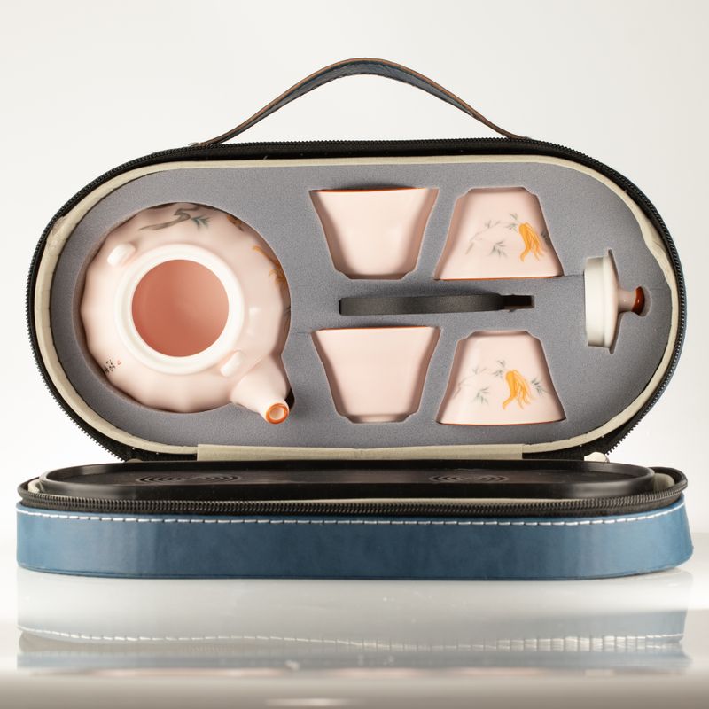 Ensemble de théière de voyage et quatre tasses - style citrouille vintage rose