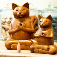 Porte-encens en bois sculpté - Chat de yoga, grand modèle