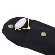 Rouleau facial en pierre gemme - quartz rose avec pochette