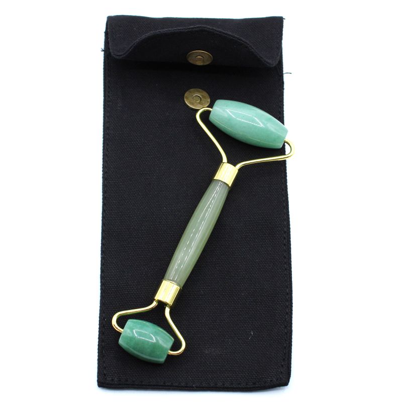Rouleau facial en pierre précieuse – Jade avec pochette