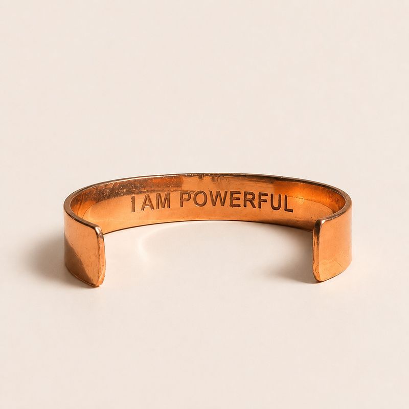 Bracelets en cuivre massif avec gravures d'affirmations (assortis)