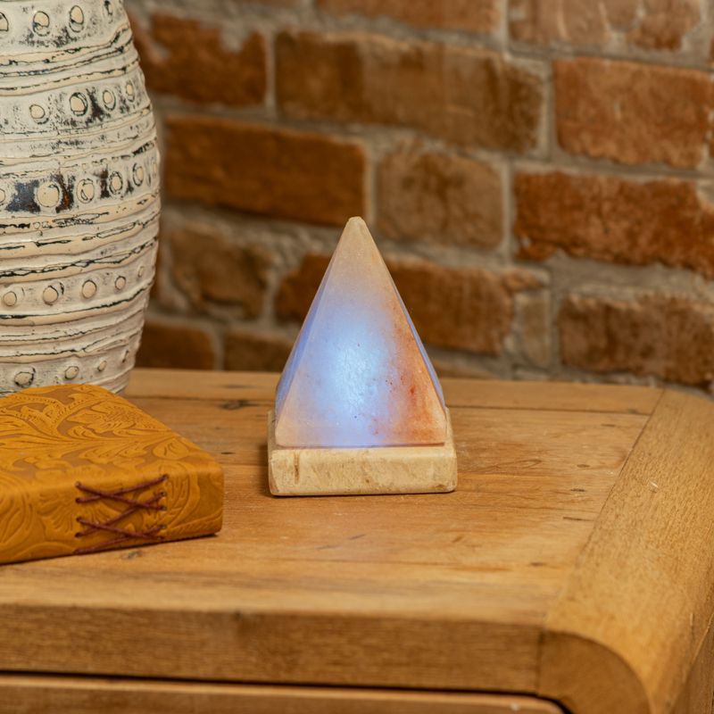Lampe de sel USB en pyramide de qualité - 9 cm (multi)