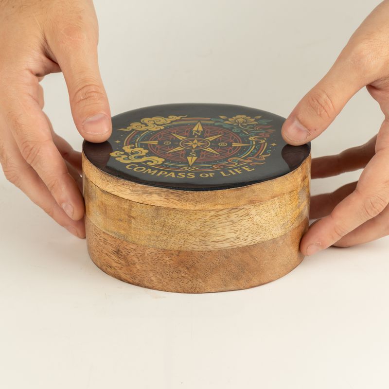 Boîte ronde émaillée - Boussole de vie