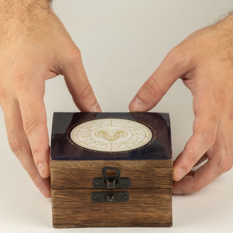 Petite boîte émaillée – Bélier