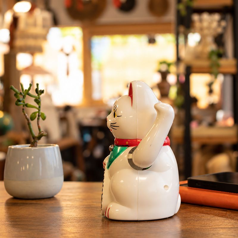 Chat Porte-Bonheur (Maneki Neko) Blanc – 15 cm