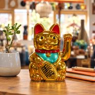 Chat Porte-Bonheur Doré – 15 cm