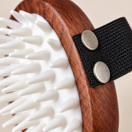 Accessoires de toilettage PAW – Brosse de massage en caoutchouc souple – Noyer
