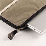 Grande pochette pour ordinateur portable en toile – Olive