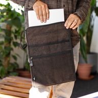 Grande pochette pour ordinateur portable délavée – Anthracite