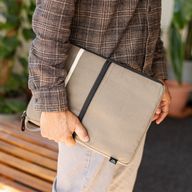 Pochette de voyage pour ordinateur portable en toile – Olive