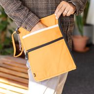 Pochette de voyage pour ordinateur portable en toile – Orange