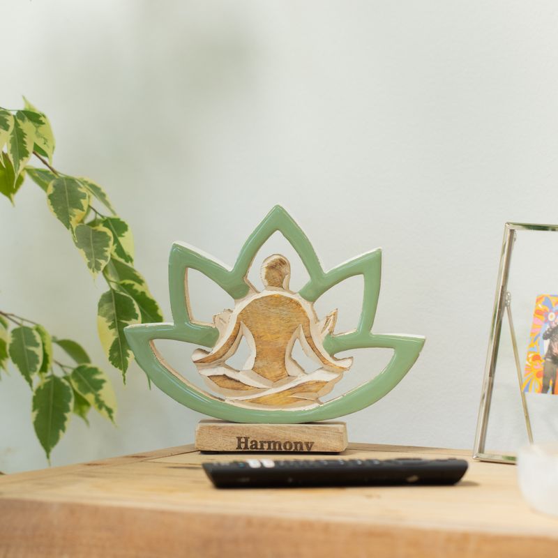 Statuette Yoga en Bois – Fleur de Lotus – Sauge – Harmonie