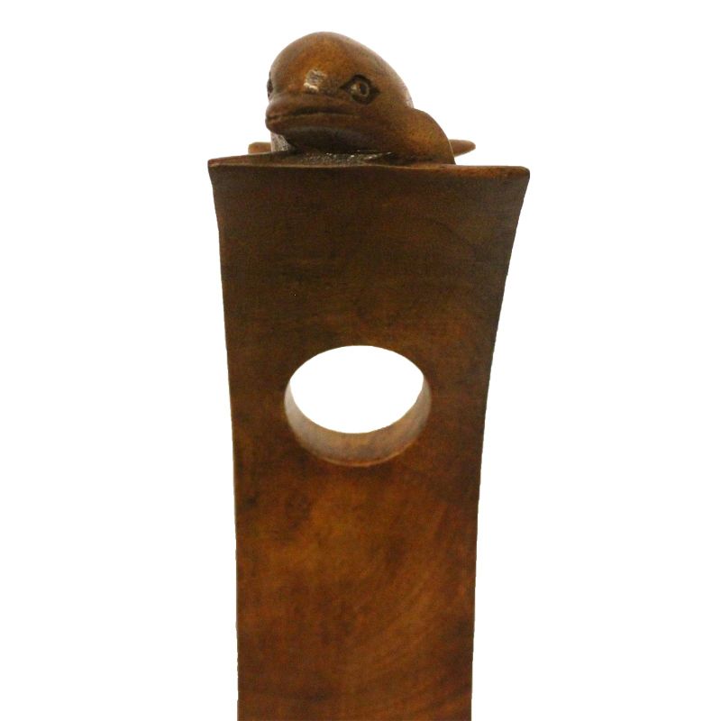 Porte bouteilles en bois de Suar Dauphin