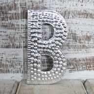 Petites Lettres en Aluminium – B