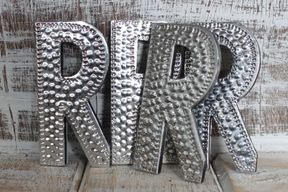 Petites Lettres en Aluminium – R