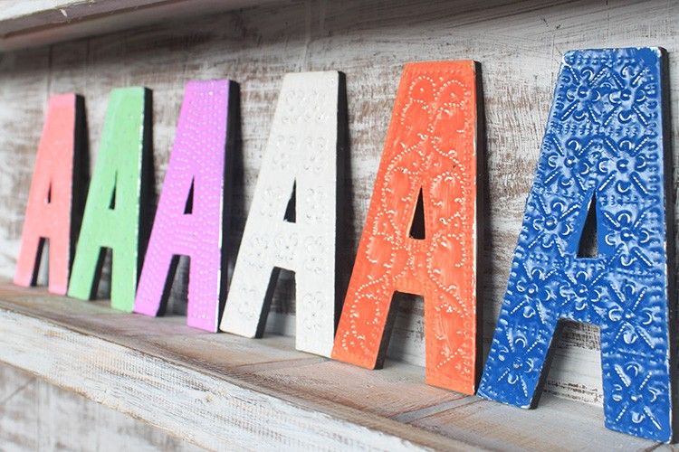 Lettres multi couleurs - Couleurs assorties -Lettre "A" - 15cm