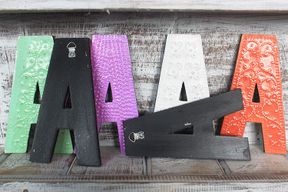 Lettres multi couleurs - Couleurs assorties -Lettre "A" - 15cm
