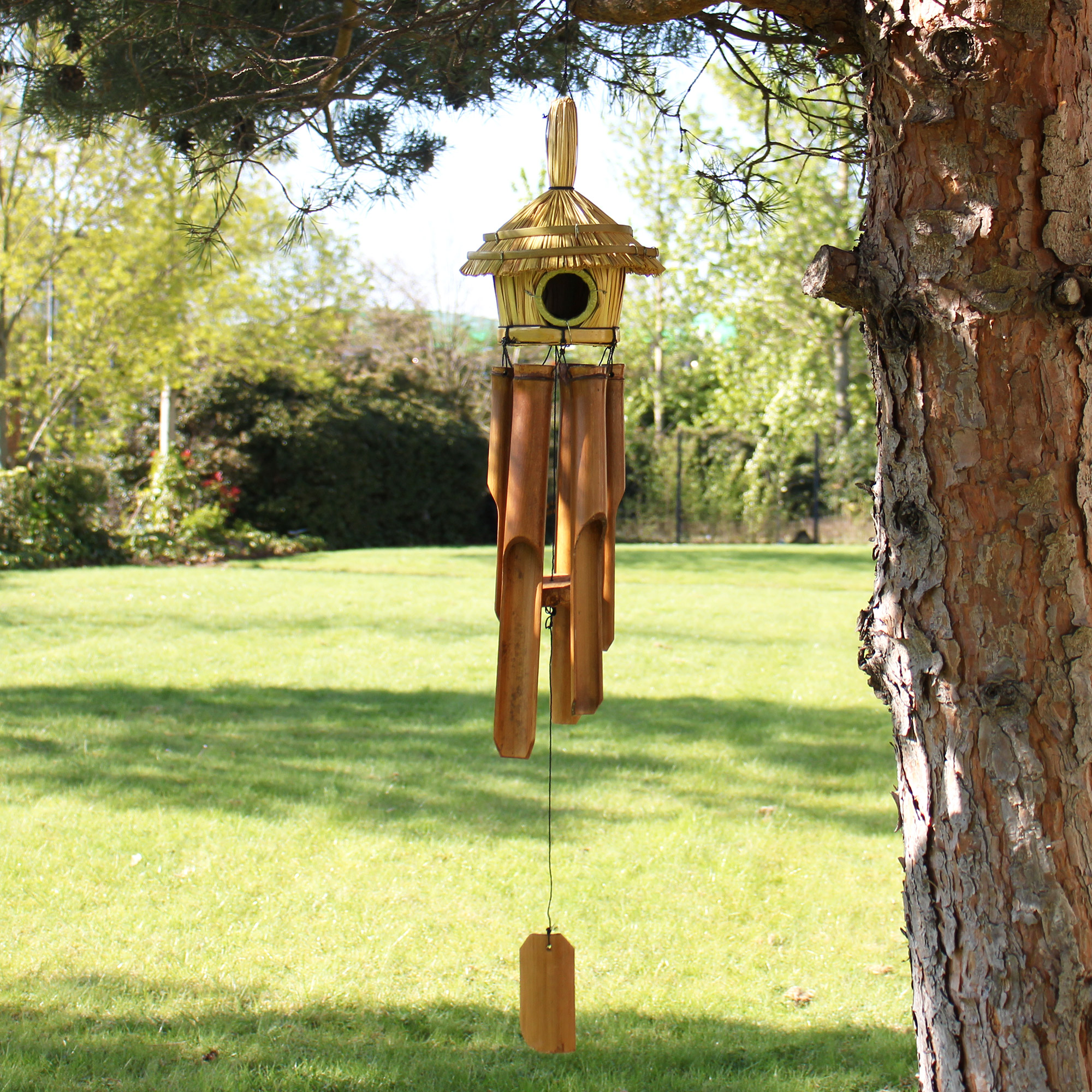 Mangeoire pour oiseaux - Rond avec carillons 45x17cm - AWGifts France -  Votre grossiste de Cadeaux dans toute l'Europe